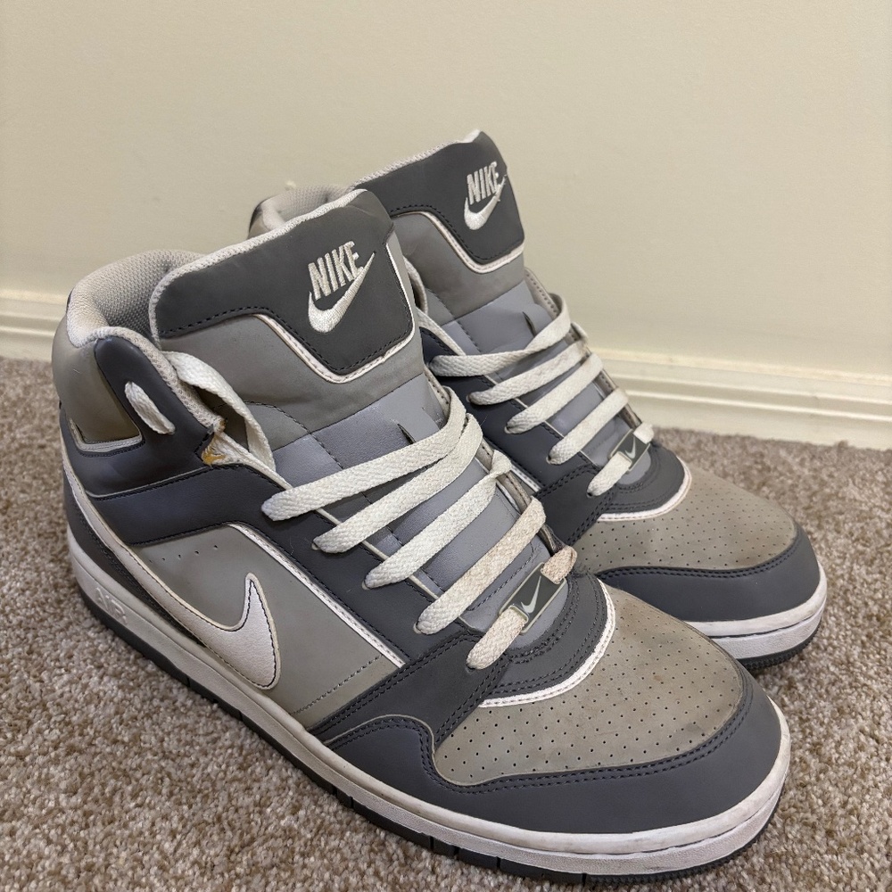 Nike Grey Vintage Sneakers size 10.5 US